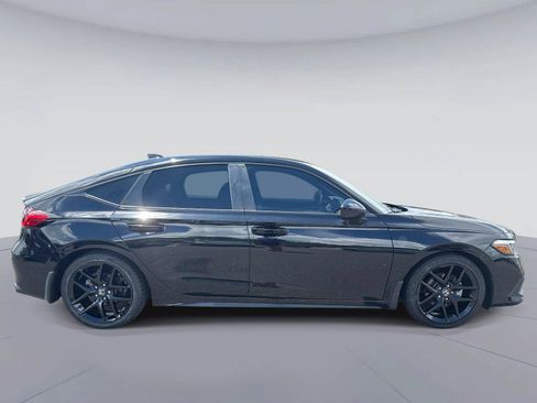 Used 2024 Honda Civic Sport image 2