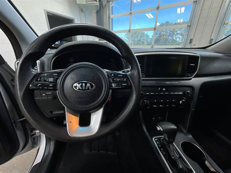 Used 2020 Kia Sportage LX FWD image 13