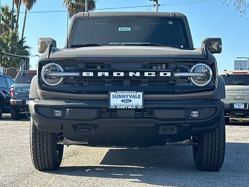 New 2025 Ford Bronco Outer Banks image 3