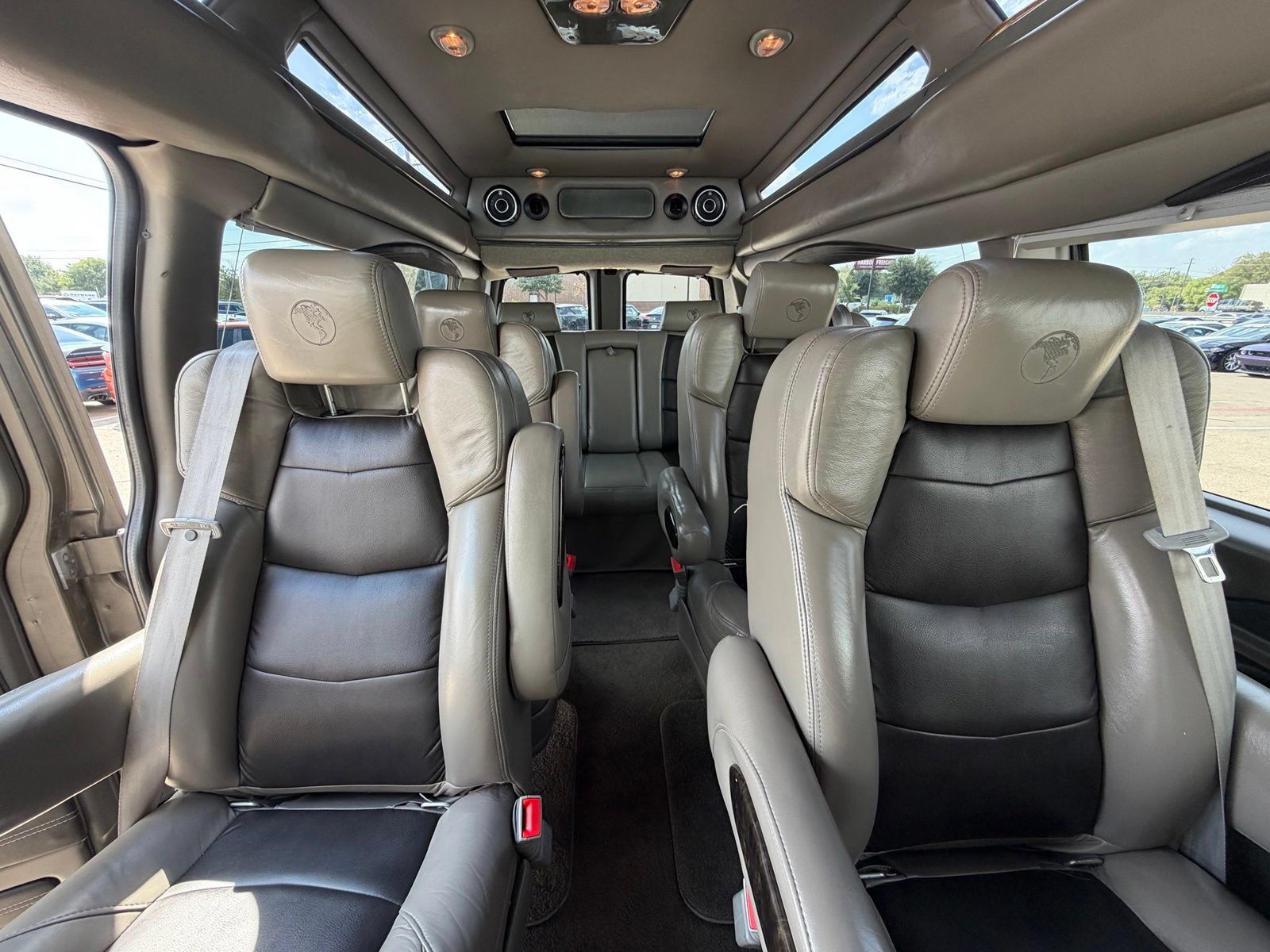 Used 2020 GMC Savana 2500 Extended w/ Enhanced Convenience Package RWD image 32