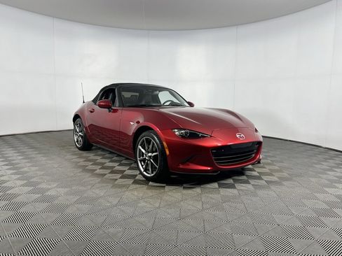 Used 2023 MAZDA MX-5 Miata Grand Touring image 5