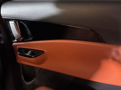 Used 2023 Kia Carnival SX Prestige image 24