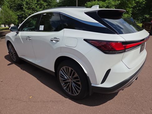 New 2026 Lexus RX 350 AWD w/ Convenience Package image 4