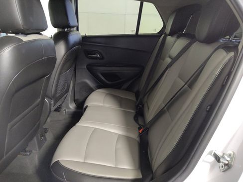 Used 2015 Chevrolet Trax LTZ FWD image 18