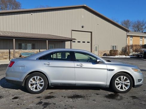 Used 2011 Ford Taurus SEL w/ 201A Rapid Spec Order Code image 11