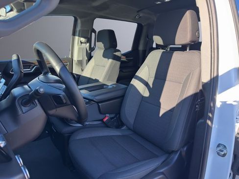 Used 2024 GMC Sierra 1500 Elevation image 14