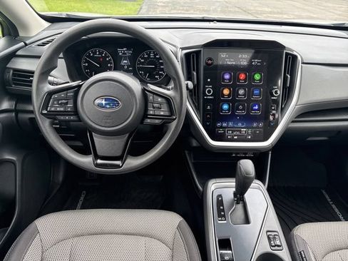 Used 2024 Subaru Crosstrek 2.0i Premium AWD/4WD image 3