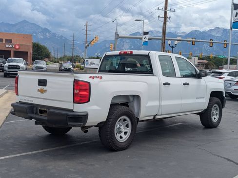 Used 2018 Chevrolet Silverado 1500 W/T w/ Trailering Package AWD/4WD image 3