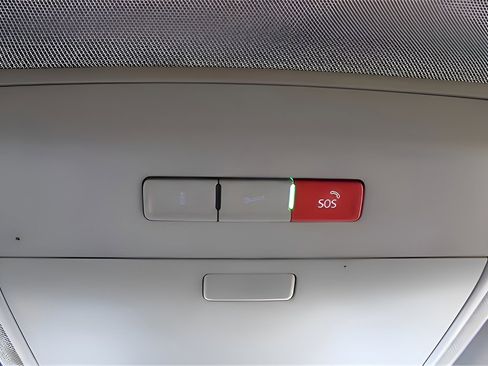 Used 2023 Volkswagen Atlas SE image 21