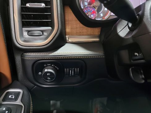 Used 2019 RAM 3500 Limited image 33