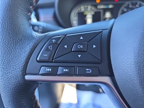 Used 2024 Nissan Versa SR w/ Trunk Package image 11