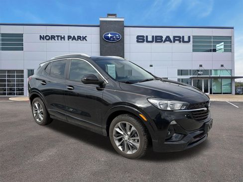 Used 2022 Buick Encore GX Select w/ Sport Touring Package FWD image 1