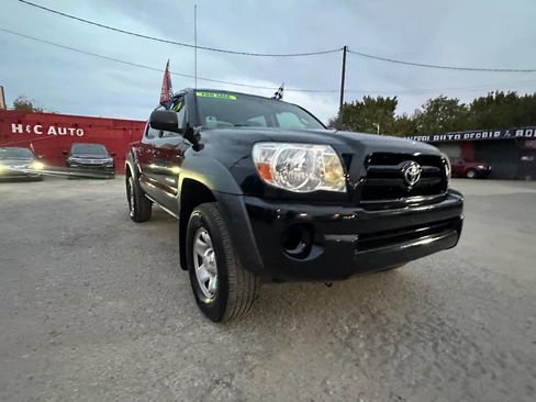 Used 2008 Toyota Tacoma PreRunner image 4