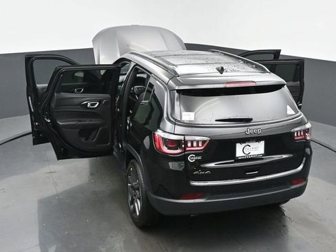 New 2026 Jeep Compass Latitude w/ Sun and Sound Group AWD/4WD image 64