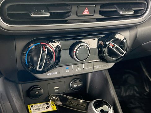 Used 2023 Hyundai Kona SEL image 15