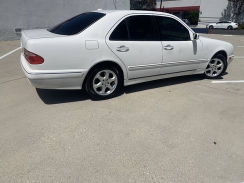 Used 2002 Mercedes-Benz E 320 Sedan image 7