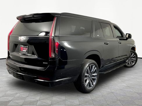 Used 2024 Cadillac Escalade ESV Sport AWD/4WD image 6