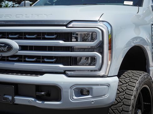 Used 2025 Ford F250 King Ranch w/ Chrome Package AWD/4WD image 6