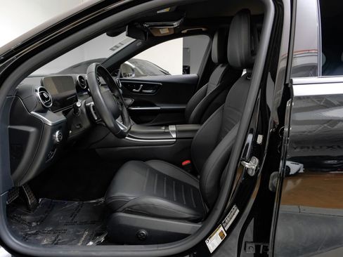 Used 2024 Mercedes-Benz C 300 Sedan w/ AMG Line w/ Night Package image 4