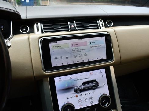 Used 2018 Land Rover Range Rover HSE image 33