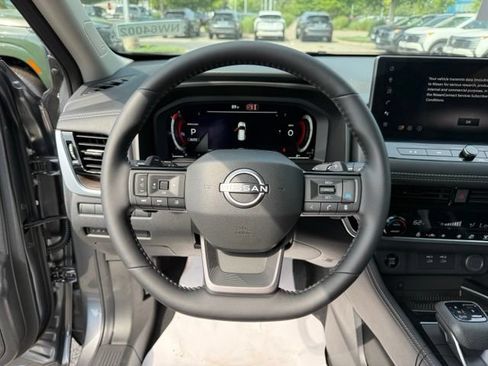 New 2026 Nissan Rogue Platinum AWD/4WD image 11