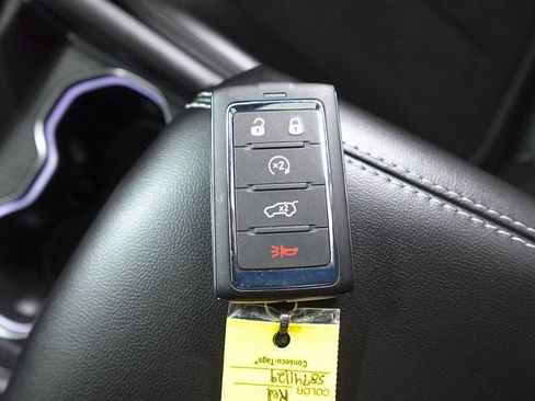 New 2025 Jeep Grand Cherokee Altitude image 32