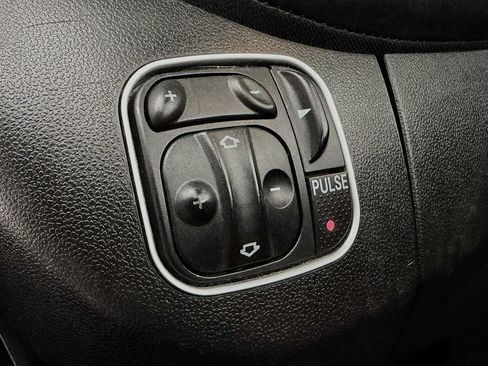 Used 2011 Mercedes-Benz SL 63 AMG image 27