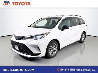 Used 2023 Toyota Sienna XSE video 1