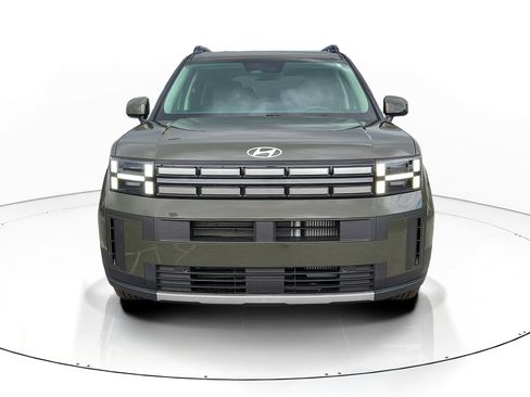 Used 2025 Hyundai Santa Fe SEL FWD image 2