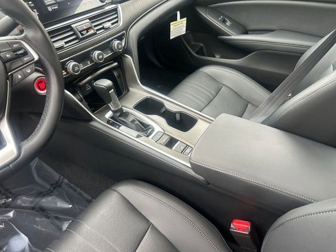 Certified 2022 Honda Accord EX-L image 11