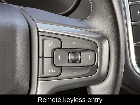 Used 2024 Chevrolet Suburban LT image 17