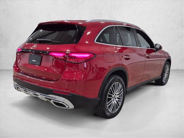 Used 2026 Mercedes-Benz GLC 300 image 5