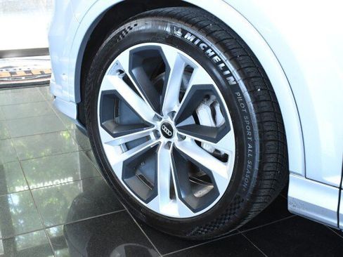Used 2020 Audi Q7 3.0T Prestige AWD/4WD image 46
