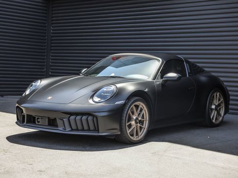 Certified 2025 Porsche 911 Targa 4 GTS AWD/4WD image 1