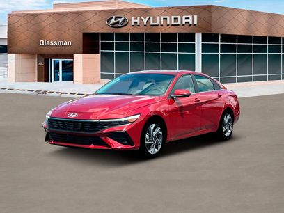 New 2025 Hyundai Elantra Limited w/ Cargo Package