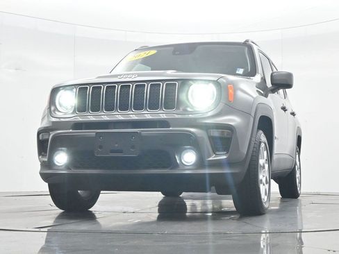 Used 2021 Jeep Renegade Latitude w/ Luxury Group I AWD/4WD image 28