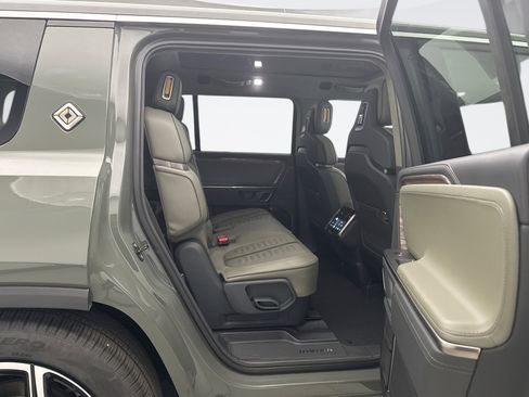 Used 2022 Rivian R1S Launch Edition image 20