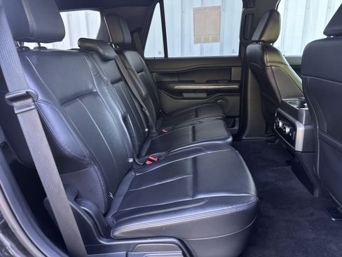 Used 2021 Ford Expedition XLT AWD/4WD image 15