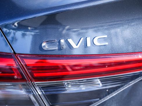 Used 2024 Honda Civic LX image 9