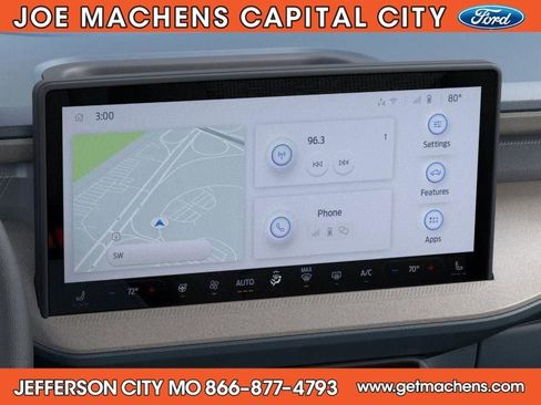 New 2026 Ford Maverick Lariat image 16