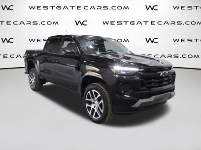 Used 2023 Chevrolet Colorado Z71 w/ Z71 Convenience Package 2