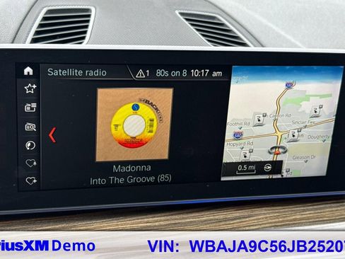 Used 2018 BMW 530e w/ Premium Package 2 image 28