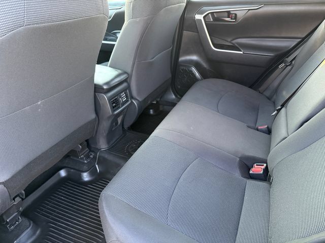 Used 2023 Toyota RAV4 LE FWD image 16
