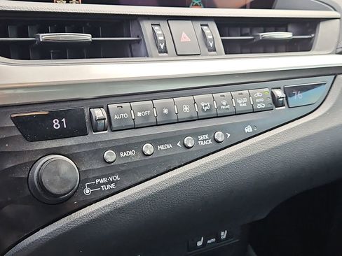 Used 2020 Lexus ES 350 w/ Premium Package image 22