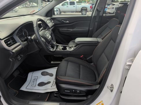 Used 2023 GMC Acadia AT4 AWD/4WD image 12