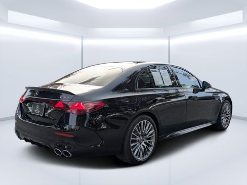 Certified 2025 Mercedes-Benz E 53 AMG e 4MATIC Sedan image 6