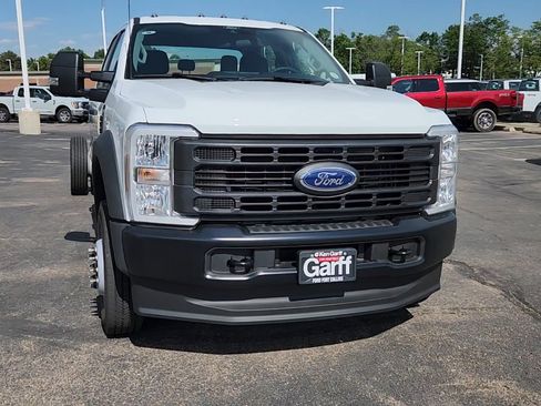 New 2025 Ford F550 4x4 Crew Cab image 18