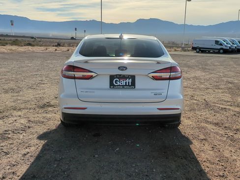 Used 2020 Ford Fusion Titanium image 5