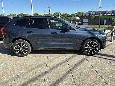 Used 2024 Volvo XC60 B5 Plus w/ Protection Package Premier AWD/4WD image 7