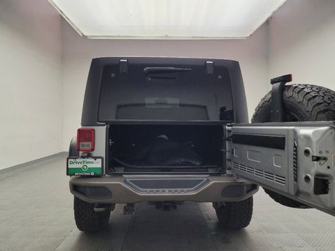 Used 2016 Jeep Wrangler Unlimited Sahara AWD/4WD image 29